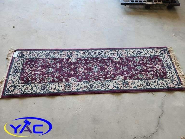 Carpet Runner 26"W x 7-1/2"L