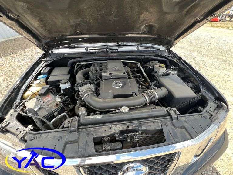 2015 NISSAN FRONTIER V6 CREW CAB 4WD