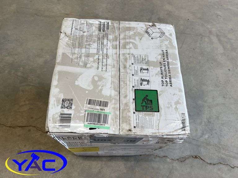 Portable Air Conditioner (Returned Item, Opened Box & Possibly Missing Parts)