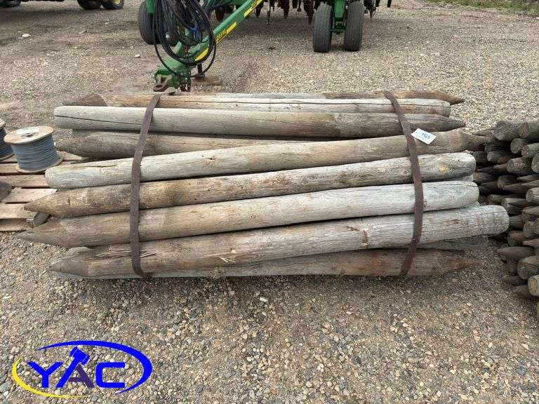 Bundle of Fence Posts - 5" x 6' - YAC Auctions