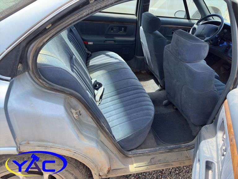 1994  OLDSMOBILE  88 ROYAL 4DR