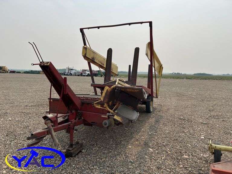 NEW HOLLAND 1000 STACKLINER