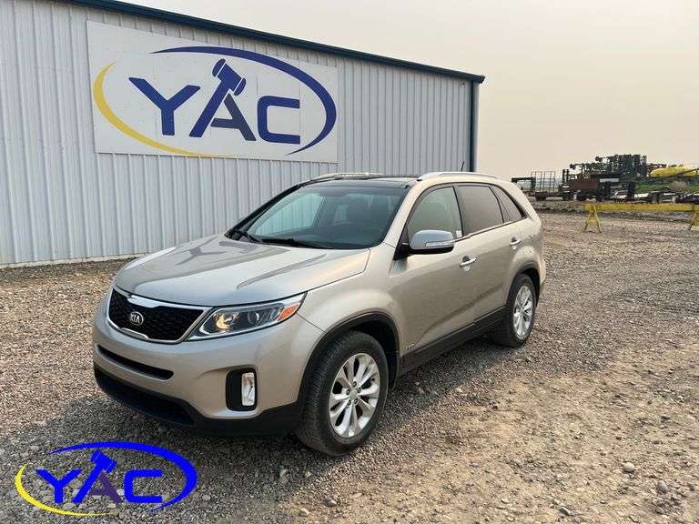 2015  KIA  SORENTO V6 AWD