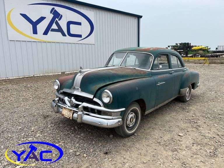1951 PONTIAC CHIEFTAN CAR
