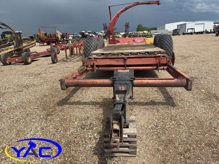 8'x20' HEAVY DUTY TRAILER