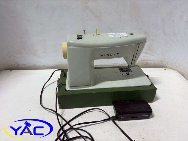 Singer Sewing Machine