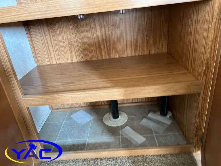 2005  KEYSTONE  BUMPER HITCH CAMPER