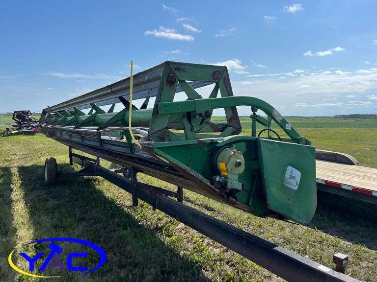 JOHN DEERE 930 HEADER