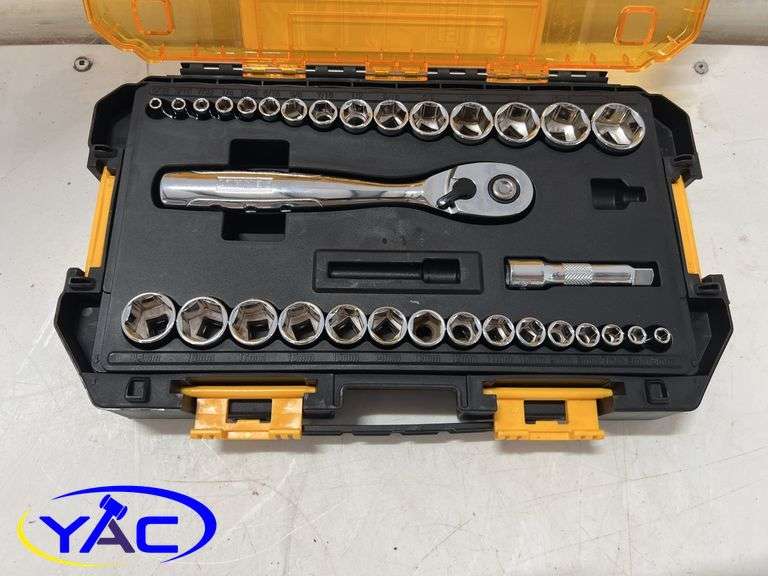 DeWalt 1/4-3/3 Socket