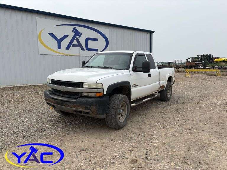 2002 CHEV SILVERADO 2500HD EXT CAB 4WD DIESEL