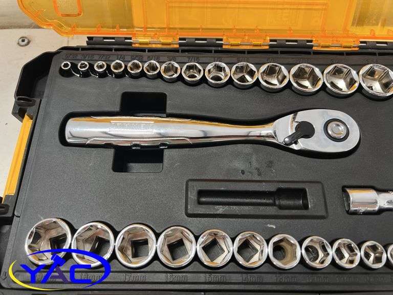 DeWalt 1/4-3/3 Socket