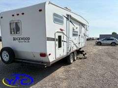 2007  FOREST RIVER  ROCKWOOD SIGNATURE ULTRA LITE