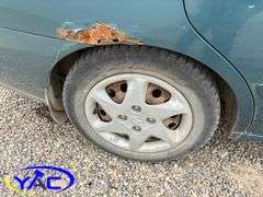 2004  HYUNDAI  ELANTRA GL 4DR