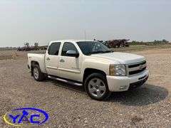 2011  CHEVROLET  SILVERADO 1500 CREWCAB 4WD