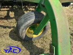 JOHN DEERE 9450 30' HOE DRILL W/ BERGEN TRANSPORT
