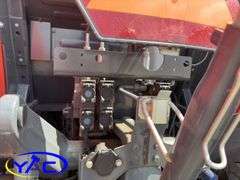 2021 KUBOTA M7-172 TRACTOR W/ KUBOTA LM 2605 LOADER
