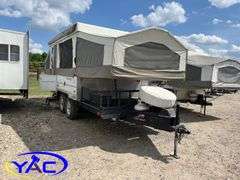 2009  FOREST RIVER  Rockwood Freedom Camping Trailer
