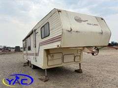 1990  OKANAGAN  TRAV-L-MATE FIFTH WHEEL CAMPER