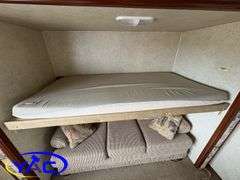 2007  KEYSTONE  OUTBACK BUMPER HITCH CAMPER