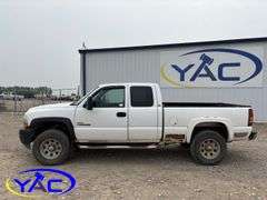 2002 CHEV SILVERADO 2500HD EXT CAB 4WD DIESEL