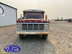 1974 FORD SINGLE AXLE GRAIN TRUCK