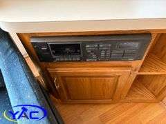 1993  FLEETWOOD ENTERPRISES (WILDNERNESS) FIFTH WHEEL CAMPER