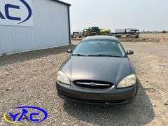 2002  FORD  TAURUS 4DR