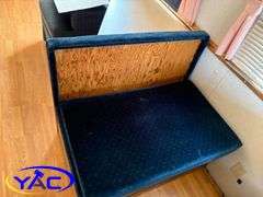 1993  FLEETWOOD ENTERPRISES (WILDNERNESS) FIFTH WHEEL CAMPER