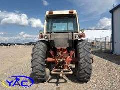 CASE IH 1086 TRACTOR