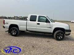 2003  CHEVROLET  SILVERADO 2500HD EXT CAB 4WD DIESEL