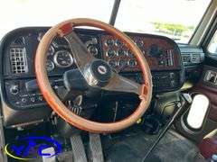 2004  PETERBILT  379 HIGHWAY TRACTOR