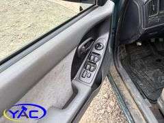 2004  HYUNDAI  ELANTRA GL 4DR