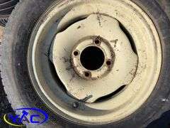14 - 15" Concord Packer Tires (Rims Only - Tires Weathered & Cracked)