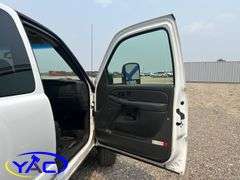 2003  CHEVROLET  SILVERADO 2500HD EXT CAB 4WD DIESEL
