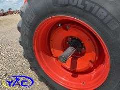 2021 KUBOTA M7-172 TRACTOR W/ KUBOTA LM 2605 LOADER