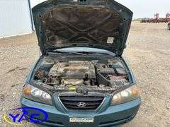 2004  HYUNDAI  ELANTRA GL 4DR