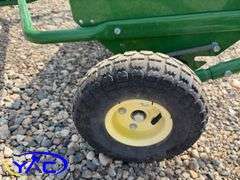 PULL-TYPE JOHN DEERE AERATOR - 42"