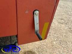 2008 MASSEY FERGUSON 1756 ROUND BALER
