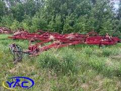 28' IH 4700 CULTIVATOR