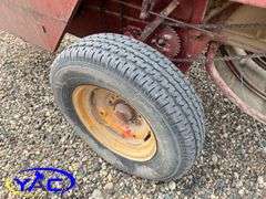 NEW HOLLAND 315 HAYLINER SQUARE BALER