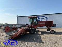 1987 CASE IH 8820 SELF-PROPELLED SWATHER