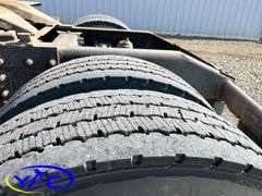 2004  PETERBILT  379 HIGHWAY TRACTOR
