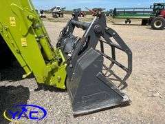 2016 CLAAS AXION 810 W/ LOADER & GRAPPLE