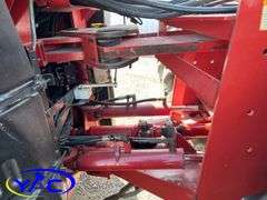 2010 VERSATILE 375 4WD TRACTOR