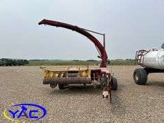 NEW HOLLAND 900 FORAGE HARVESTER
