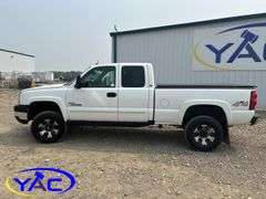 2003  CHEVROLET  SILVERADO 2500HD EXT CAB 4WD DIESEL