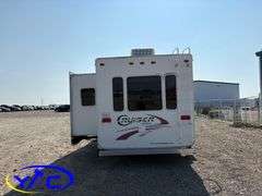 2005  CROSSROADS   CRUISER FIFTH WHEEL CAMPER