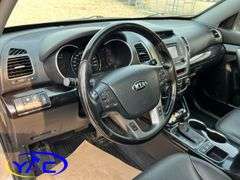 2015  KIA  SORENTO V6 AWD