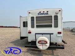 2005  KEYSTONE  BUMPER HITCH CAMPER