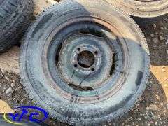 14 - 15" Concord Packer Tires (Rims Only - Tires Weathered & Cracked)
